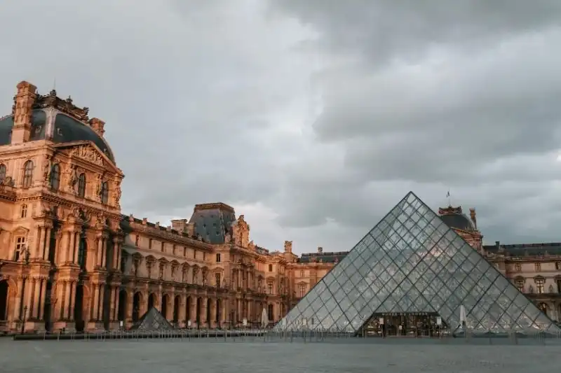 Apply france visa from Dubai